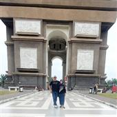 Dự b