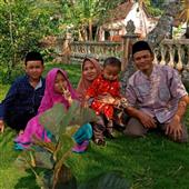 Sự T